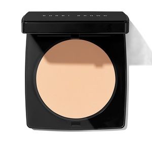 BOBBI BROWN Sheer Finish Pressed Powder